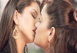 First look: Sunny Leone, Sandhya Mridul lesbian kiss in 'Ragini MMS 2' |  Hindi Movie News - Bollywood - Times of India