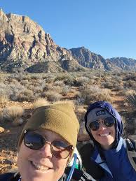 Can you turn left from the Crow Creek Valley Overlook?