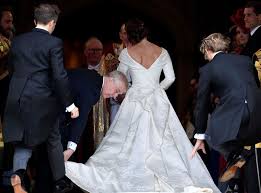 imagenseugeniebrooksbank narbe skoliose / royal wedding: Das Traumkleid Von Prinzessin Eugenie Bridal Times