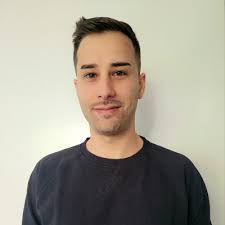 Ben Auer's Instagram, Twitter & Facebook