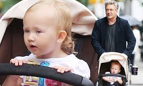 Carmen Beamud's Instagram, Twitter & Facebook