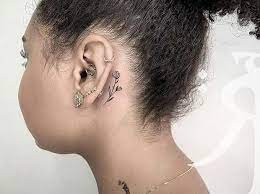 41 Cool Behind The Ear Tattoos For Women Page 2 Of 4 Stayglam Behind The Ear Tattoos Behind The Ear Tattoos For Women Ear Tattoos For Women