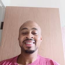 Donna Baden's Instagram, Twitter & Facebook