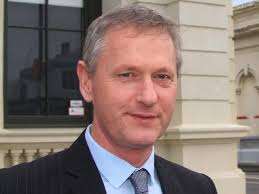 Airport plan fairly simple, mayor says