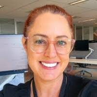 Sandy Hurst's Instagram, Twitter & Facebook