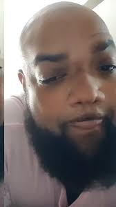 Desmond Green (@desmondgreen1)