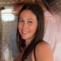 Lori Gresko's Instagram, Twitter & Facebook