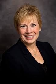 Leslie Wolcott's Instagram, Twitter & Facebook