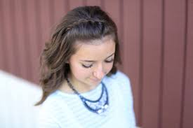 Today we want to share a very pretty and elegant hairstyle. Cute And Doable Girl S Hairstyles