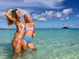 pin by halla halla on beach vibes beach vibe midsummer celebrities