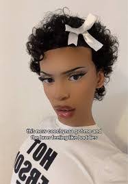 Shanequa Sanders's Instagram, Twitter & Facebook