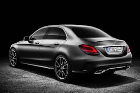Novo Mercedes Classe C Estreia Sem Data Para Chegar Ao Brasil Mercedes Benz C300 Mercedes Classe C Mercedes Benz E350