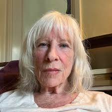 Where to find a notary public in Rockland, Maine?