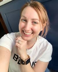 Jennifer Dirksen's Instagram, Twitter & Facebook