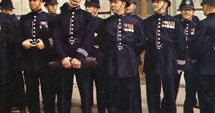 Aid To A Or Whitehall Division Metropolitan Police London Uk 1950 S 1960 S London Police Police Police Uniforms