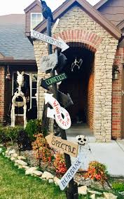 Beetlejuice is a 1988 american fantasy comedy film directed by tim burton, produced by the geffen company, and distributed by warner bros. Tim Burton Halloween Party Part I Cindy Goes Beyond