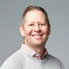 20 Chief People Officers (Shaping Hybrid Work) To Follow