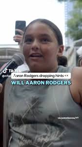 Aaron Rodgers out here dropping hints 👀