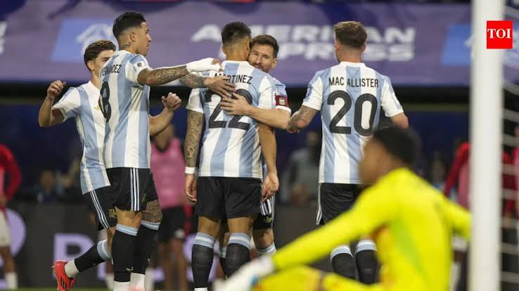 Argentina beat Peru in qualifying, near 2026 FIFA World Cup spot; Brazil, Uruguay draw | Football News - The Times of India