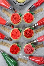 Generally speaking, i don't mix the purple with apple juice because i want the deepest purple color. Red Frosting The Secret To Making Super Red Buttercream Frosting