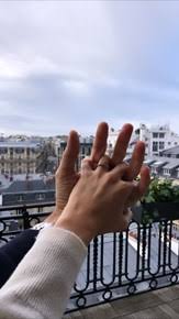 O casamento de catarina gouveia e pedro melo guerra continua a ser um dos temas do momento no mundo dos famosos em portugal. Catarina Gouveia Foi Pedida Em Casamento Em Paris E A Reacao E Simplesmente Maravilhosa Nacional Flash