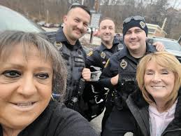 Helping hand with Christmas decorations