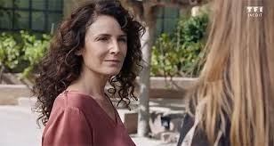 Deux ans après sa séparation d'avec vanessa demouy, philippe lellouche entame une nouvelle histoire d'amour. Ici Tout Commence Dna Tf1 Pourquoi Clothilde Elsa Lunghini Et Guillaume Bruno Putzulu Detestent Rose Vanessa Demouy Toutelatele