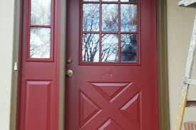 Wipe down door and wipe off any grease marks or stains. 25 Inspiring Exterior House Paint Color Ideas How To Paint Exterior Door Without Brush Marks