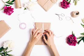 Cadeau Inpakken Inspiratie Leuke Tips En Ideeen Van Cadeaubon Tot Grote Cadeaus Mamaliefde