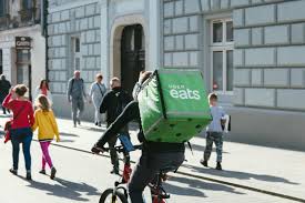 Be it placing orders directly on your food ordering app or through a food aggregator, the bottomline is when it comes to ordering food, people prefer ordering online. Can In House Delivery Save Toronto Restaurants From Third Party Apps