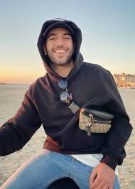 City of bones, the physician, turkish for beginners, doctor's diary, danni lowinski, schoolgirl, and others.he studied business administration in college. Elyas M Barek Height Weight Age Girlfriend Family Facts Biography