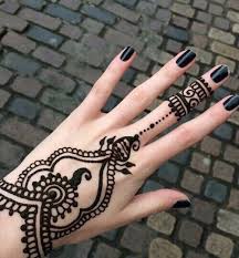 Imagen Via We Heart It Arabic Art Girl Henna Indian Cute Simple Henna Tattoo Henna Tattoo Designs Henna Tattoo