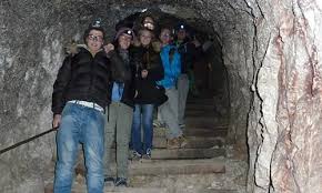Von hier kann man auf skier die anspruchsvolle abfahrt in der gleichnamigen schlucht oder durch das unwegsame val lasties wagen (durch ihre jeweiligen besonderheiten, sind diese routen. Eine Zeitreise In Die Vergangenheit Wfo Bruneck
