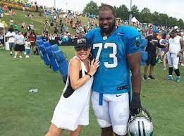 Michael oher (quinton aaron) era um jovem negro, filho de uma mãe viciada e não tinha onde morar. Um Sonho Possivel Vale A Pena Ver Quinto Quarto