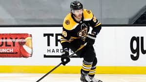 Bruins lw makes quick work of caps defense and evens the score at 1. Q79mzpb76lmymm