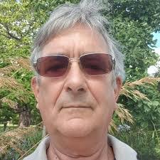 Andrew Croom's Instagram, Twitter & Facebook