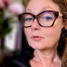 Karen Downs-Barton (@downsbarton) • Threads, Say more