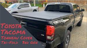 Top tonneau cover for toyota tacoma in 2021. Oem Toyota Tacoma Tri Fold Cover 3rd Gen Youtube