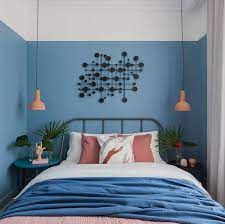 Simak, cara menempelkan poster tanpa merusak cat dinding. 7 Warna Cat Kamar Tidur Yang Sempit Yang Bisa Anda Aplikasikan Untuk Hunian Anda Mybigproperty Com