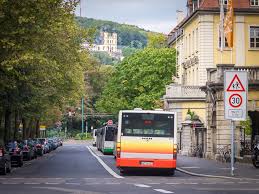 In den zügen der agilis verkehrsgesellschaft mbh & co. Coronavirus Anderungen Im Opnv Wurzburg Erleben