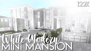The house is an important residential building where a player lives in welcome to bloxburg. Roblox Bloxburg White Modern Mini Mansion 122k Youtube