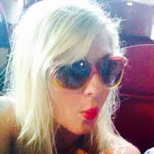 Robin Everson (@EversonRobin)