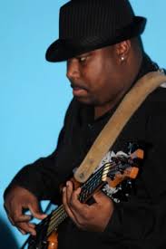 Marcus Adams live at Close Up 2 Chicago concert review and photos by James  Walker, Jr.