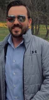 Looking for some one who can do photo editing for a van with a wrap