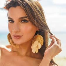 Diana Mackey-Ravena (@dianacmackey) • Threads, Say more