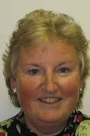 Lisa Huggins's Instagram, Twitter & Facebook