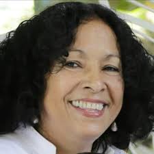 La comunidad universitaria de la @UOCuba felicita a la Viceministra Primera  del Ministerio de Educación Superior Dra.C Martha del Carmen Mesa  Valenciano en su cumpleaños. #Felicidades