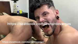 Boys, comiendo mierda - ThisVid.com