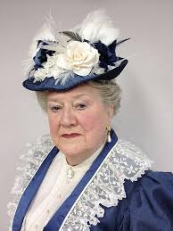 Keeping Up Appearances🌍Patricia Routledge