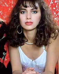 Susanna Hoffs and Bangles Fans